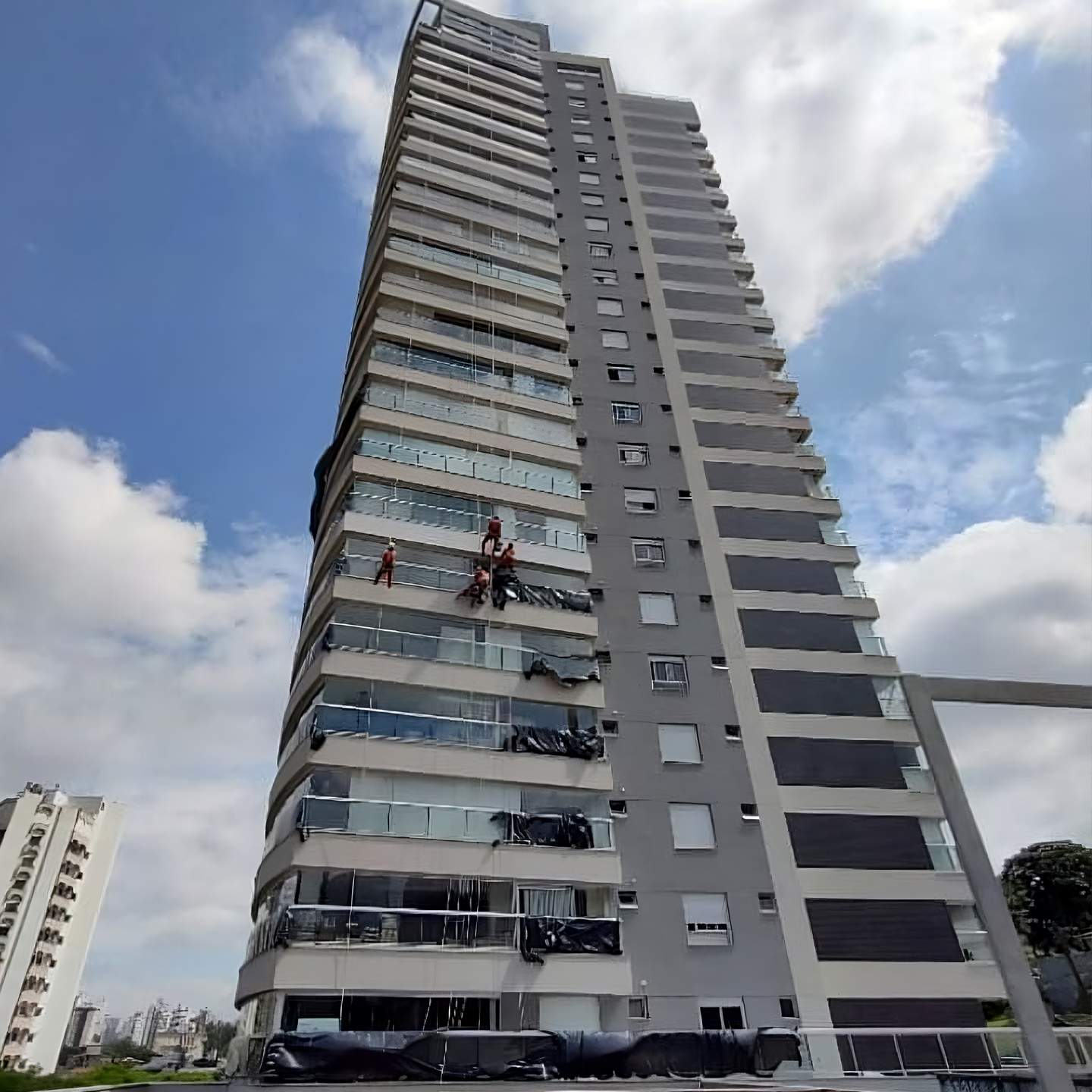 <small>QUANTO TEMPO DURA A PINTURA DE UM PRÉDIO? </small>FATORES E CUIDADOS ESSENCIAIS