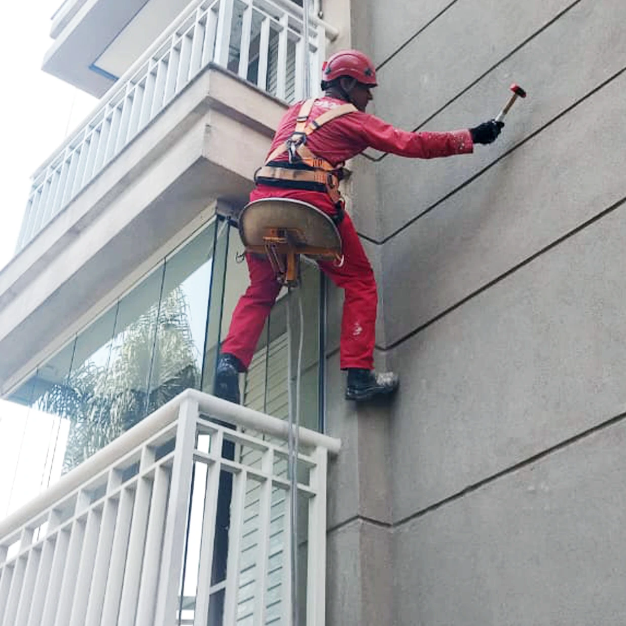 Teste de Percussão e Laudo de Fachada Predial | TEMAC Engenharia